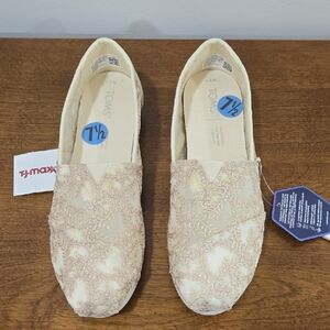 Toms Cream Flats Slip-On Loafers